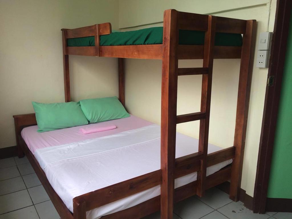 Friendly'S Guesthouse Hotel Cebu Ngoại thất bức ảnh